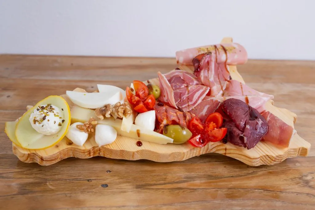 Sicilian Food & Drink_Cefalù_slider_image_3