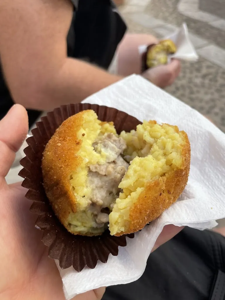 Leanne_Sfrigola Cefalu_Cefalù_review