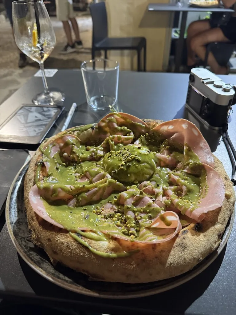 John Ryan_IL LOCALE_Cefalù_review