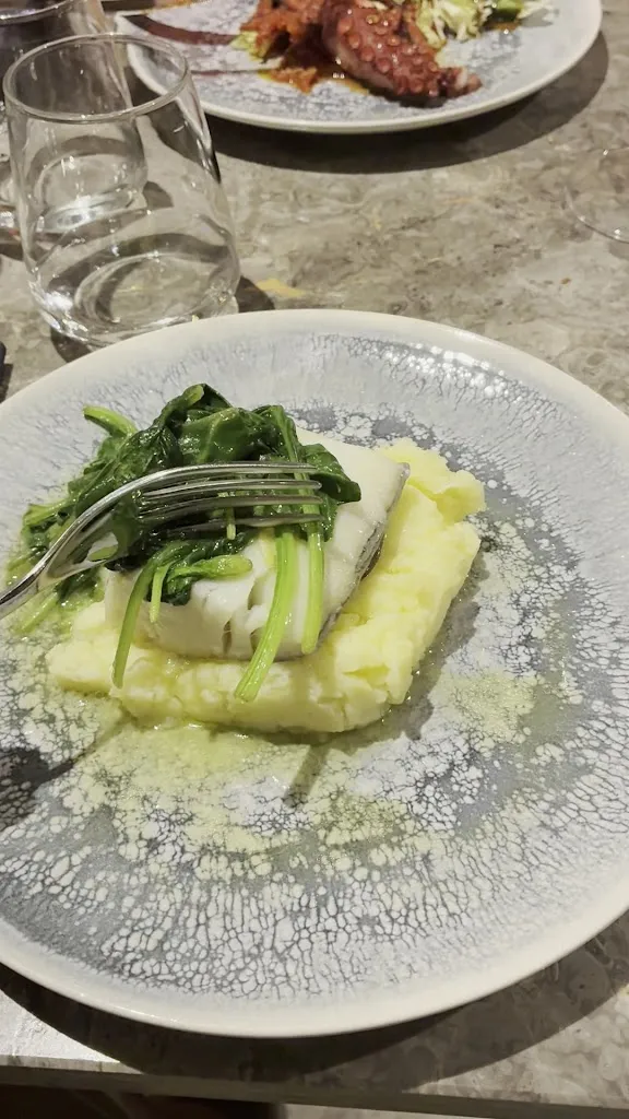 Enoteca La Cave - Food & Wine_Cefalù_slider_image_2