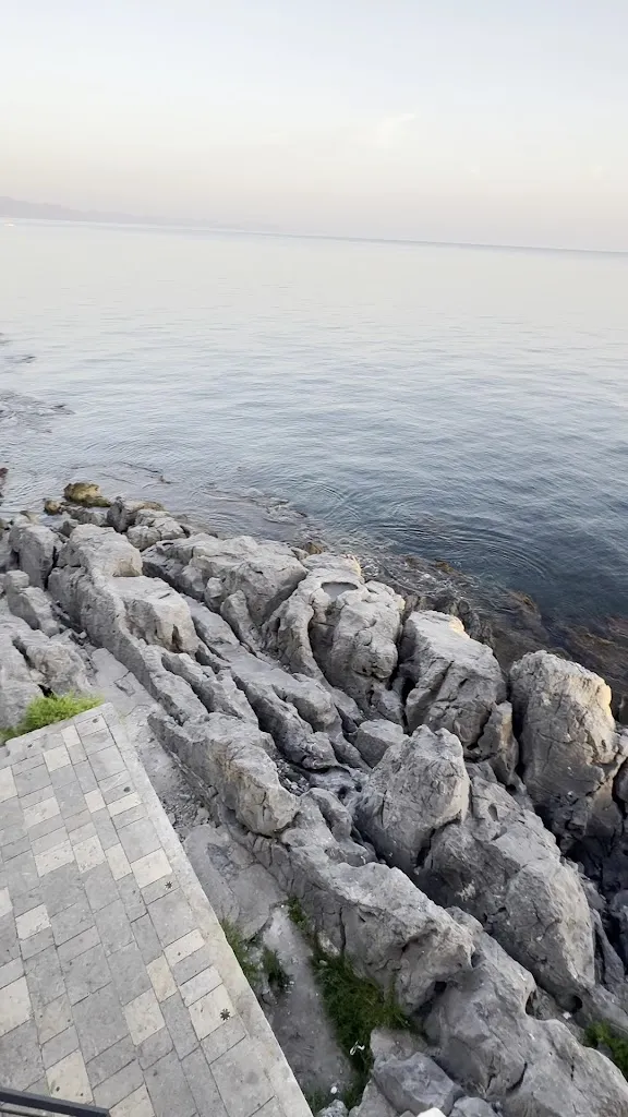 Coskun Altug_Lo Scoglio Ubriaco_Cefalù_review