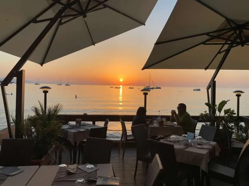 Porta Ossuna ristorante pizzeria restaurant in Cefalù