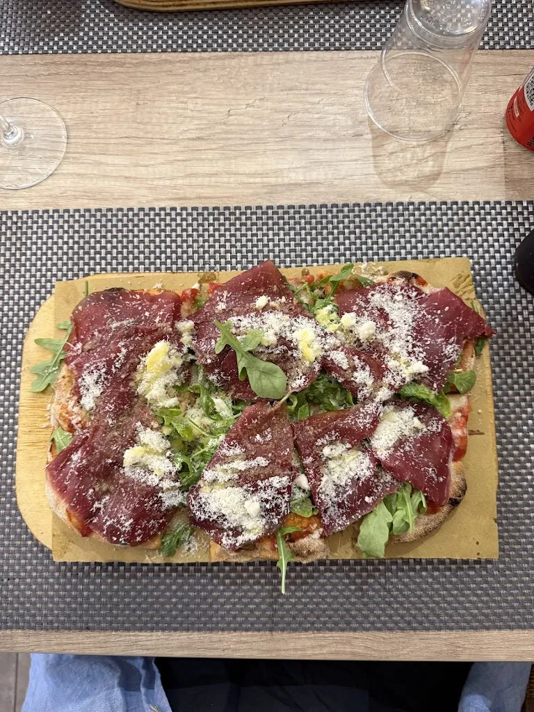 Ellie Loves_History Pinsa_Cefalù_review