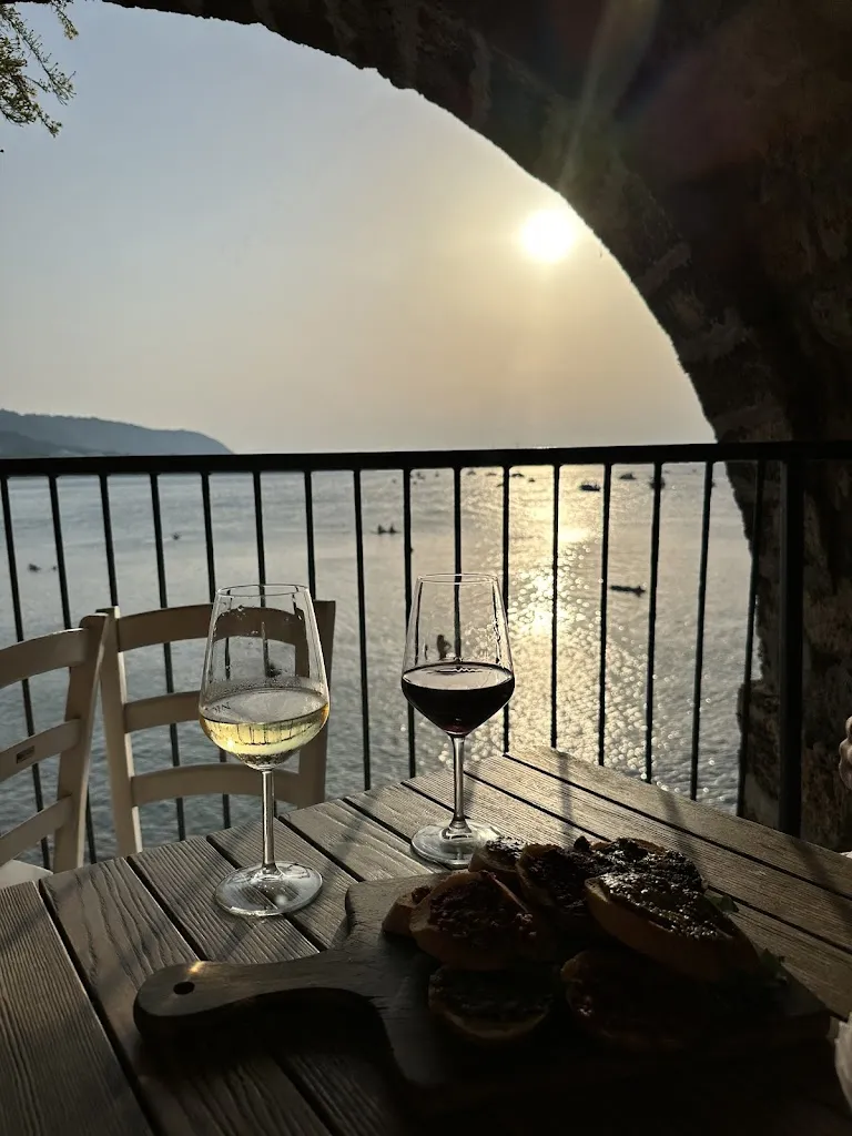 Ane Ommundsen_Enoteca Le Petit Tonneau_Cefalù_review