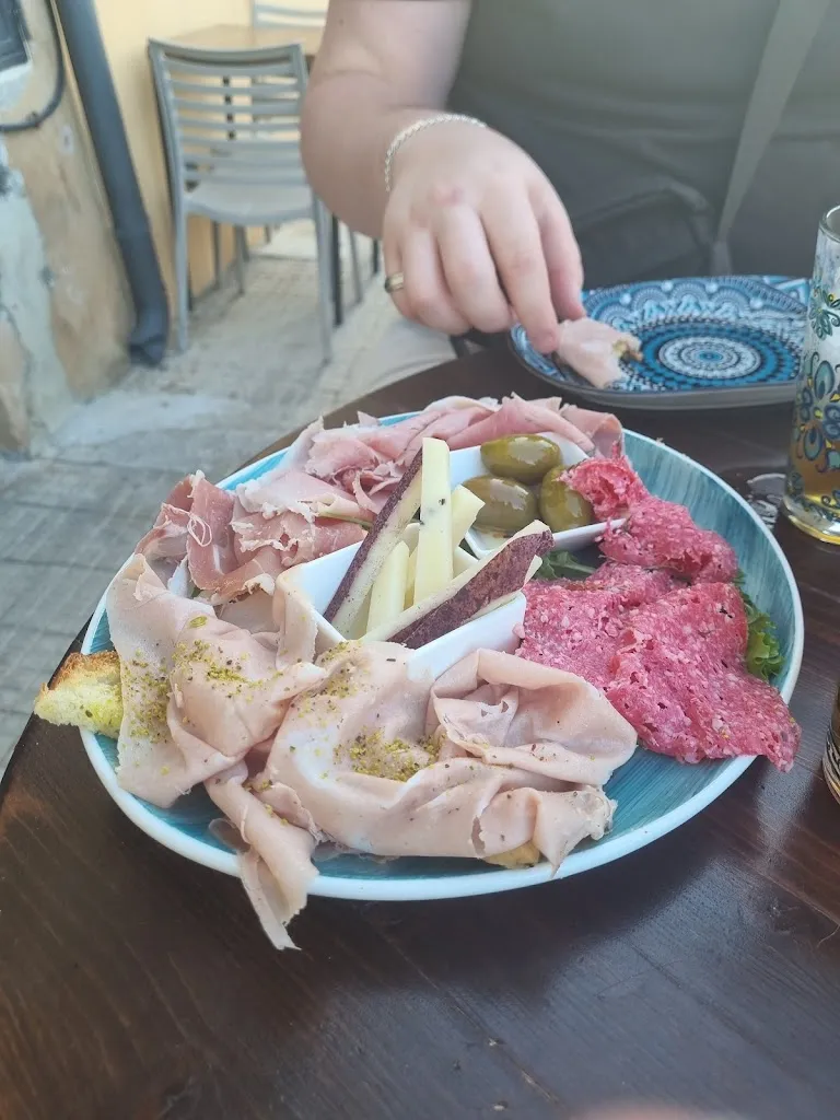 Menu_Jureka - Cocktail Bar Typical Food_Cefalù_immagine_6