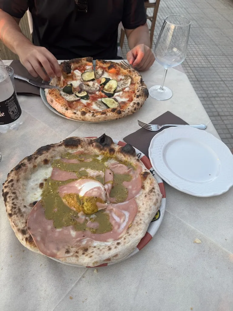 M Lalande_Da Sasà ristorante pizzeria_Cefalù_recensione