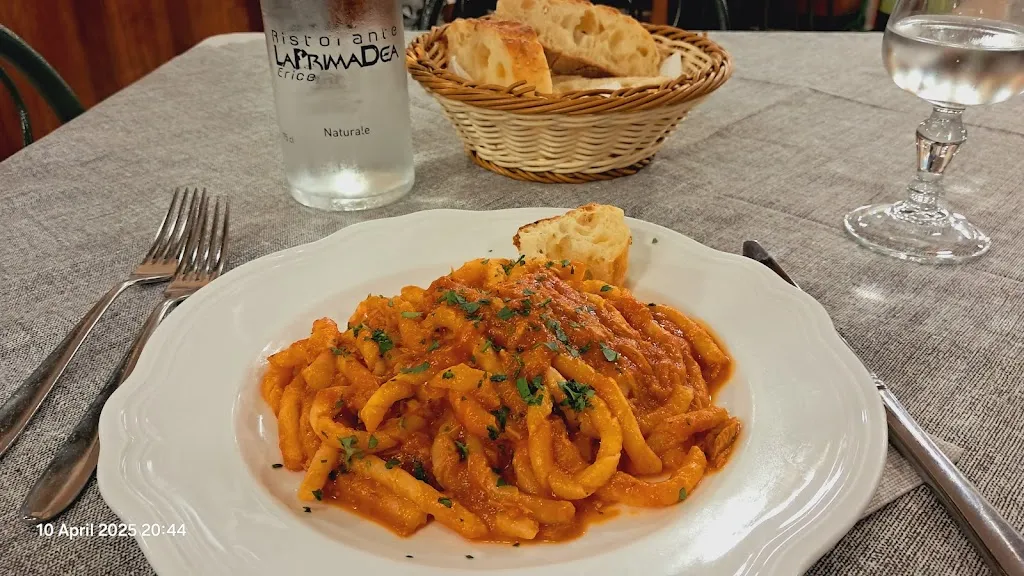 Fauzul Rizal_La Prima Dea_Erice_review