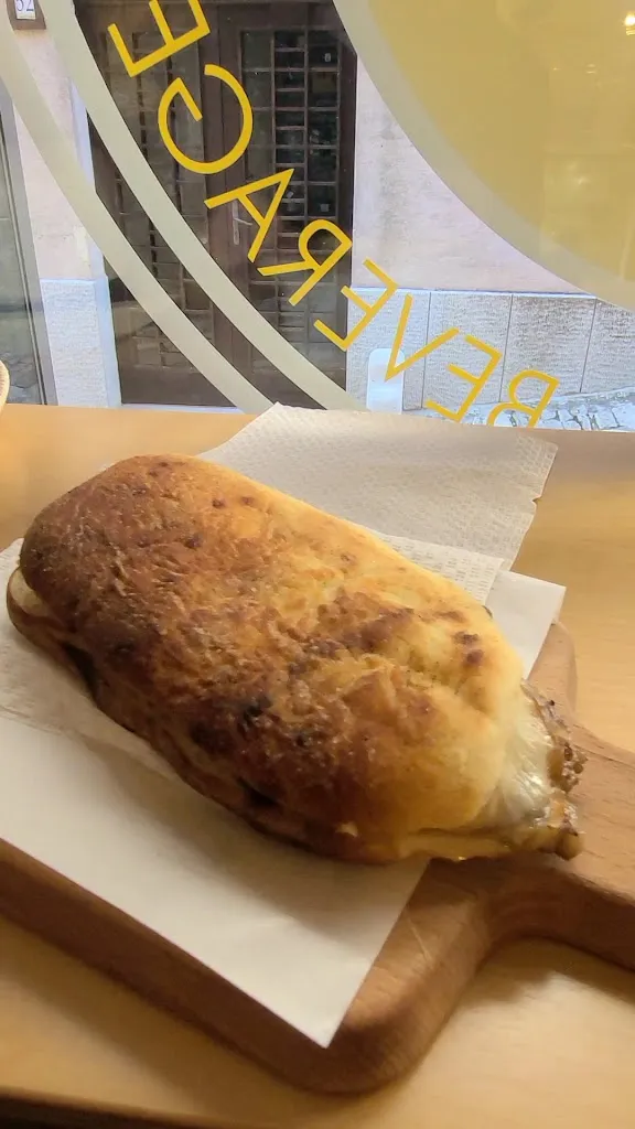 Gusto Panino Gourmet_Erice_slider_image_2