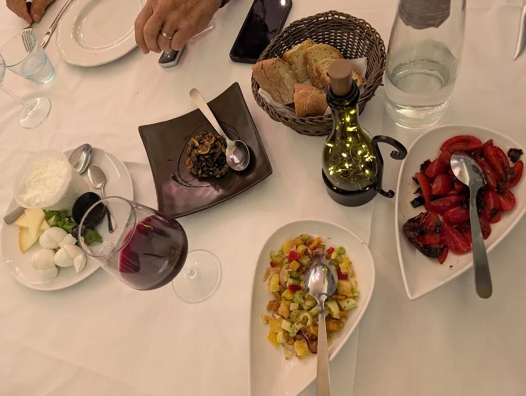 Merry Trentadue_La Murgiana_Gravina in Puglia_review