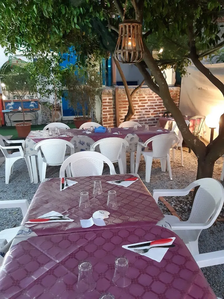 Ristorante Pizzeria La Bussola restaurant in Falcone