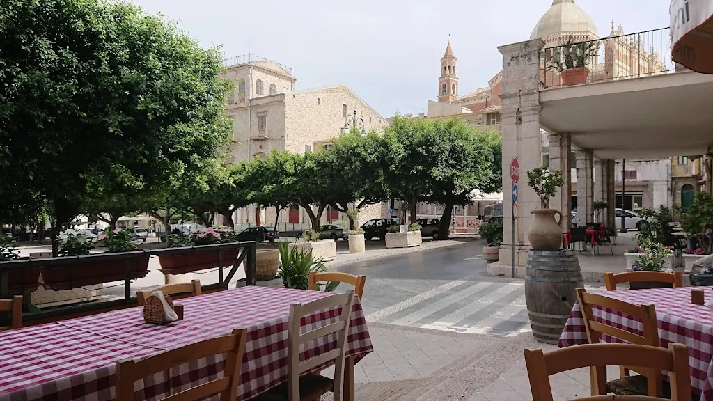 ENOTECA - WINE BAR U MACCICUNI restaurant in Favara