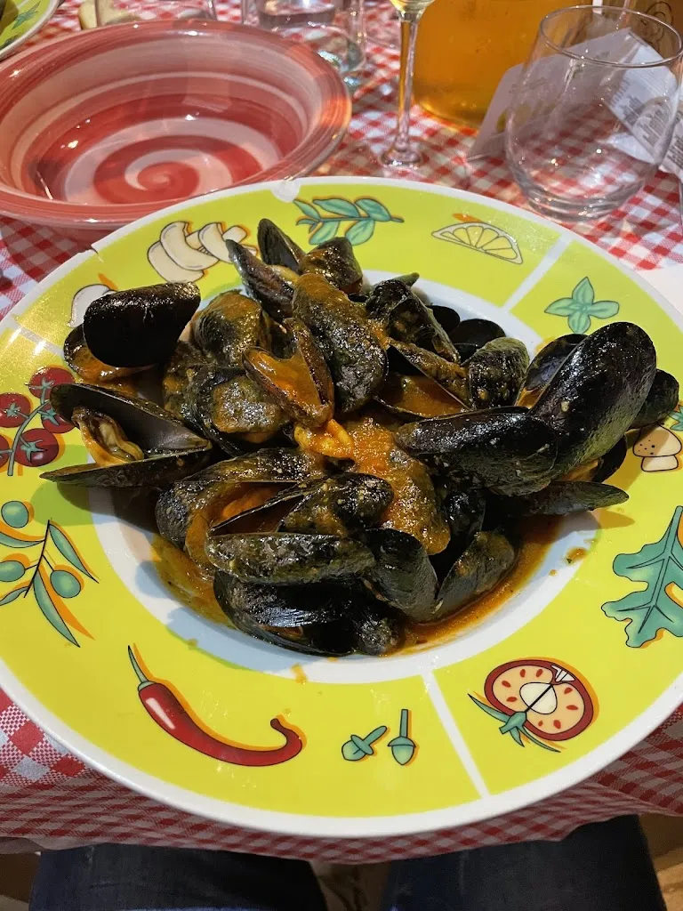 ENOTECA - WINE BAR U MACCICUNI_Favara_slider_image_2