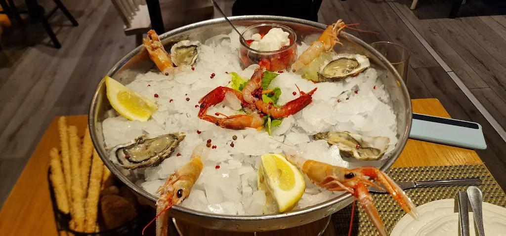 Andrey Khorlin_Ostrea Aperitif Fish_Favara_recensione