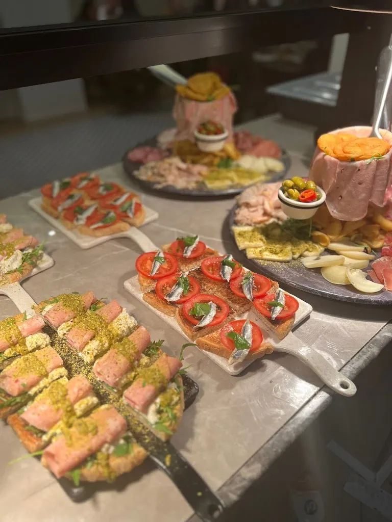 Caveau Food Experience_Favara_slider_image_3