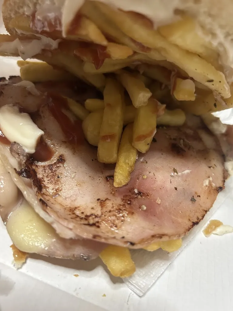 Alessia Calderone _L’isola del panino_Comiso_review