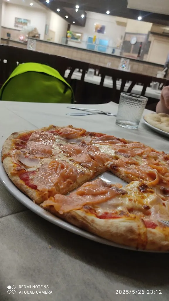 PIZZERIA TRATTORIA IL GATTO CON GLI STIVALI_Comiso_slider_image_1