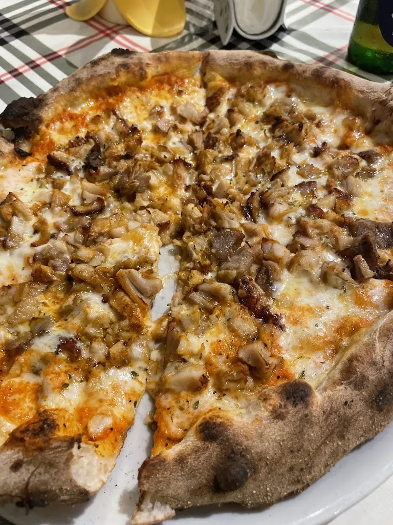 Atef Qlf_La Chance Pizzeria Kebab_Comiso_review