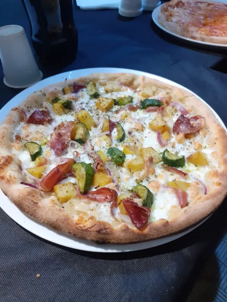 L'isola della Pizza restaurant in Comiso