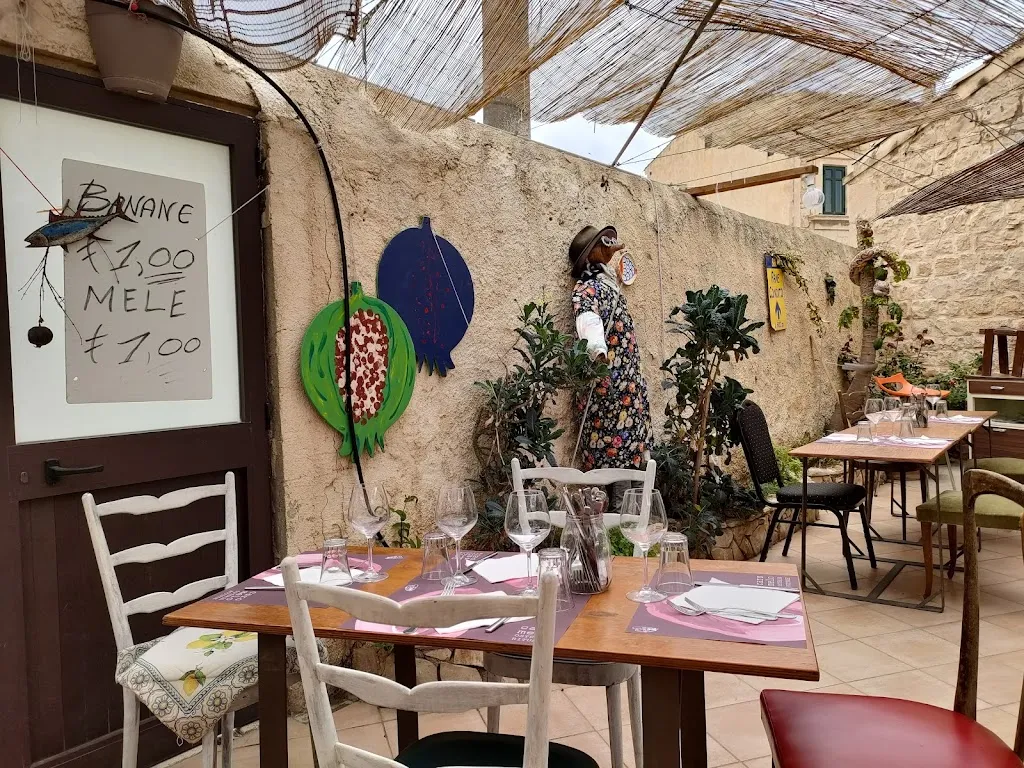 Caro Melo Osteria restaurant in Donnalucata