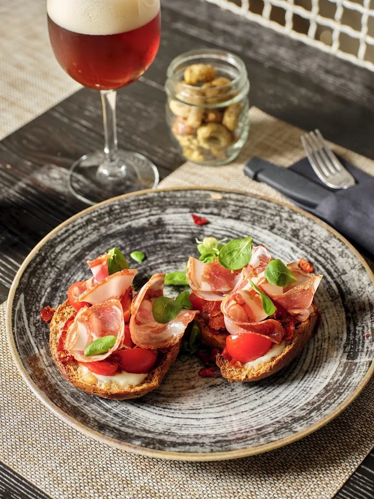 Sottofondo Gustoteca Gravina_Gravina in Puglia_slider_image_2