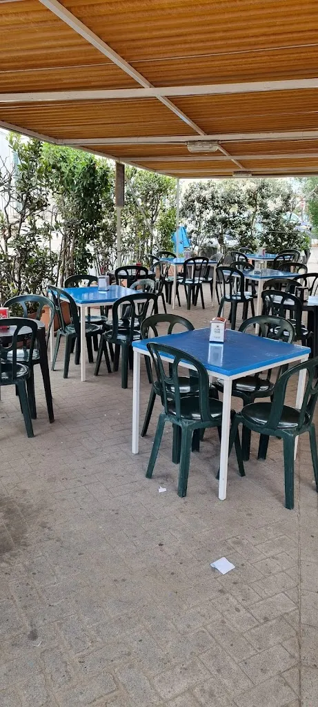 Adam Sewell_Bar Riviera_Donnalucata_review