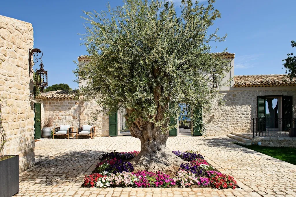 Poggio Leano_Donnalucata_slider_image_1