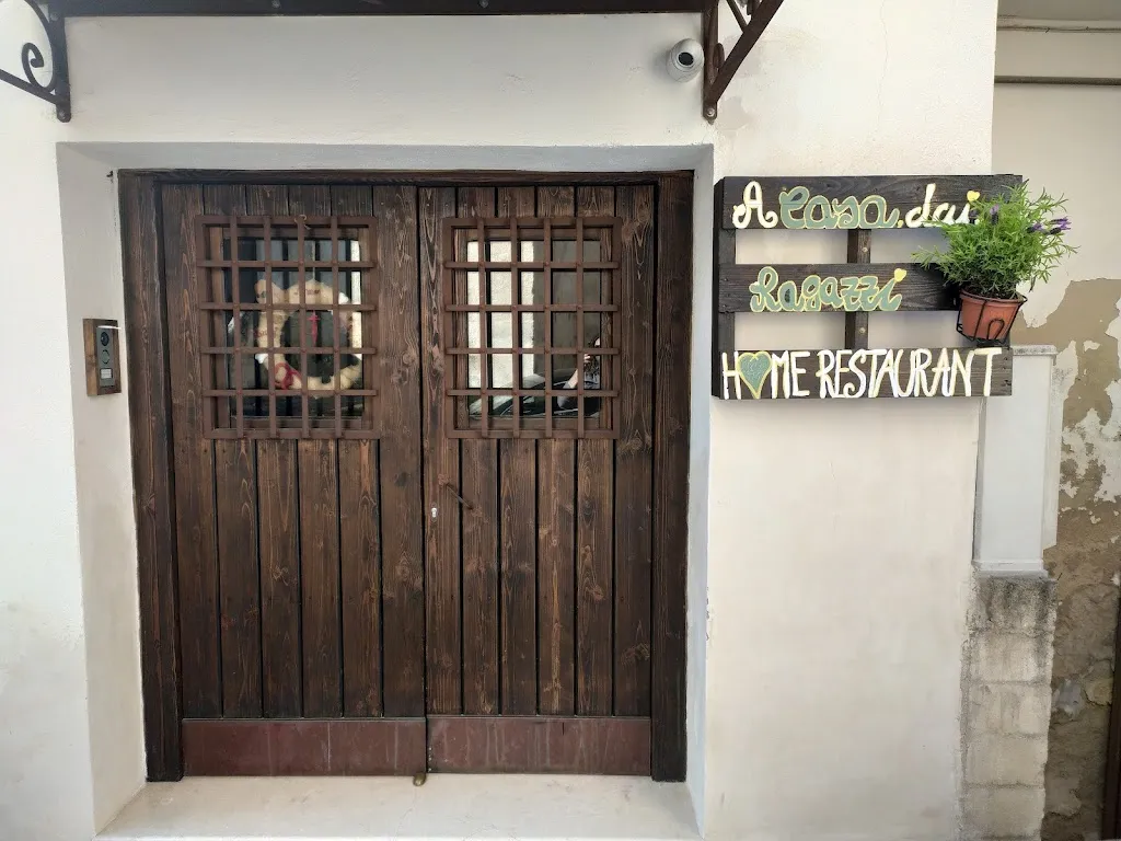A casa dai ragazzi HOME RESTAURANT restaurant in Gravina in Puglia
