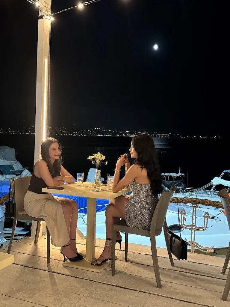 Sulla Rotta di Ulisse | Restaurant - Nautical Lounge restaurant in Faro Superiore