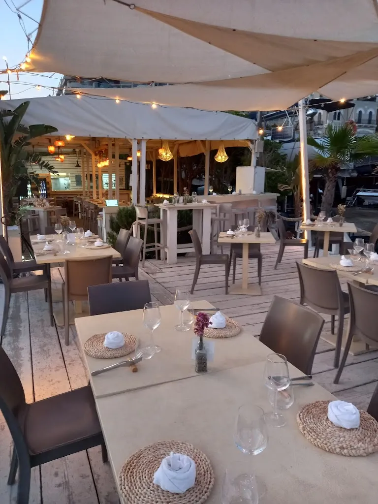 Sulla Rotta di Ulisse | Restaurant - Nautical Lounge_Faro Superiore_slider_image_3