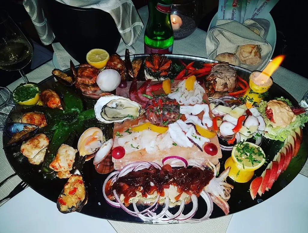 Alberto e i suoi sapori E' Anselmo_Faro Superiore_slider_image_2