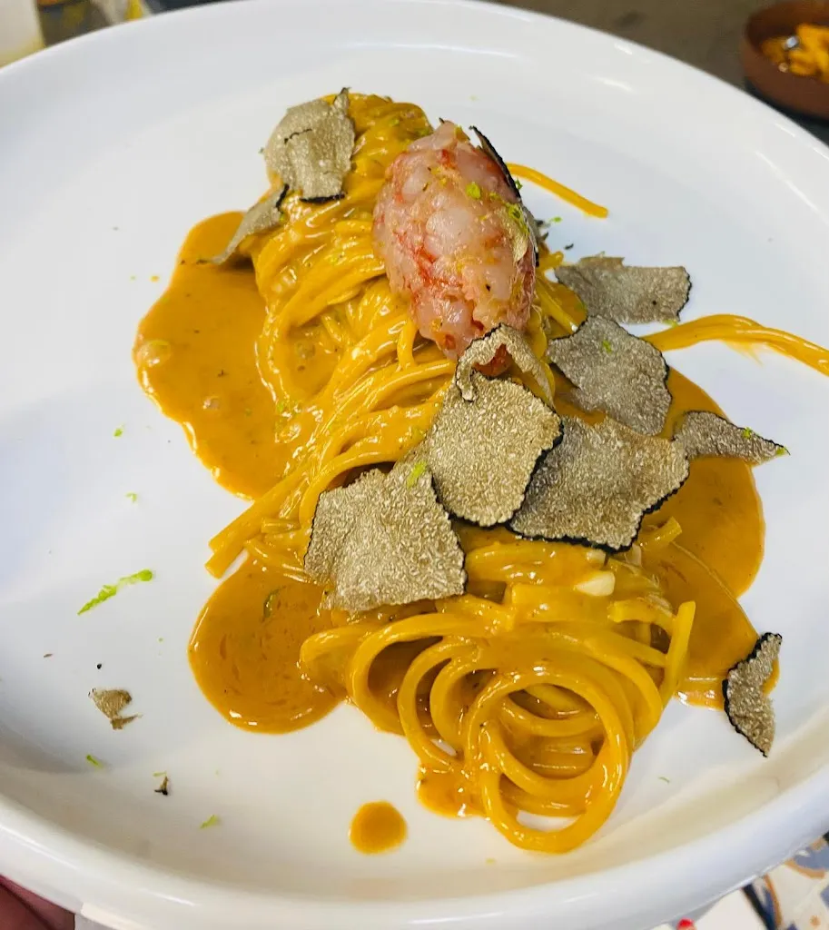 Dulanjana M_Il giardino sul lago_Faro Superiore_review