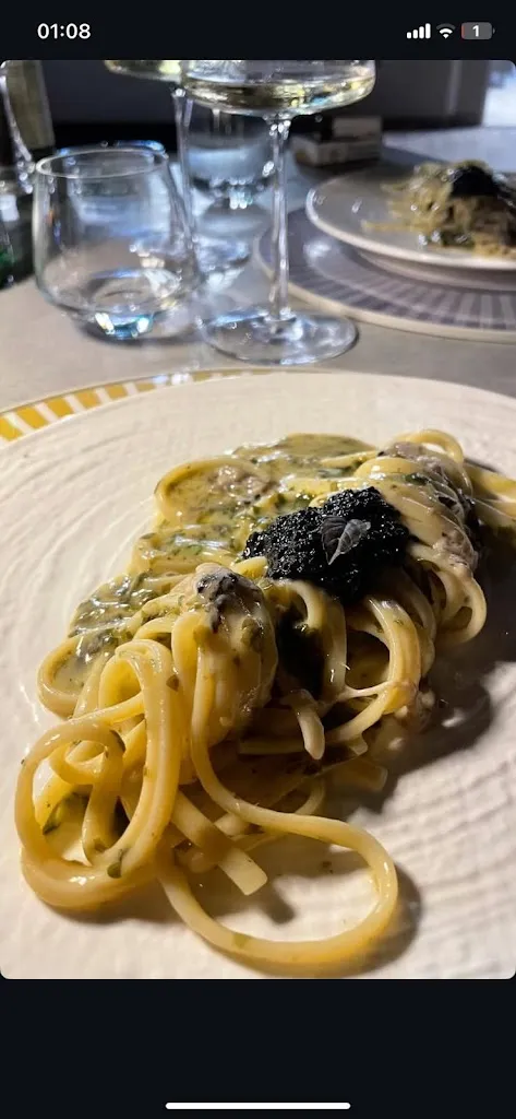 Sujeewa DFMA_Il giardino sul lago_Faro Superiore_review