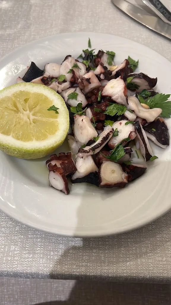 Judith Virag_Ristorante La Cambusa ai 2 Laghi_Faro Superiore_review