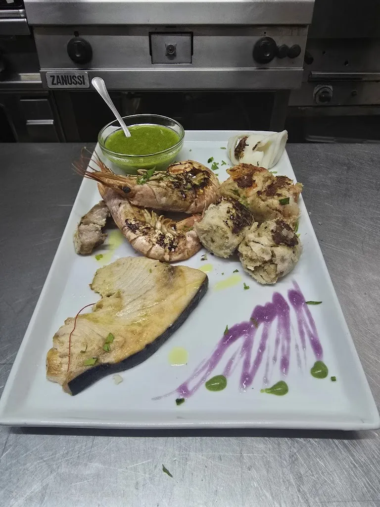 Eclips Restaurant_Faro Superiore_slider_image_3