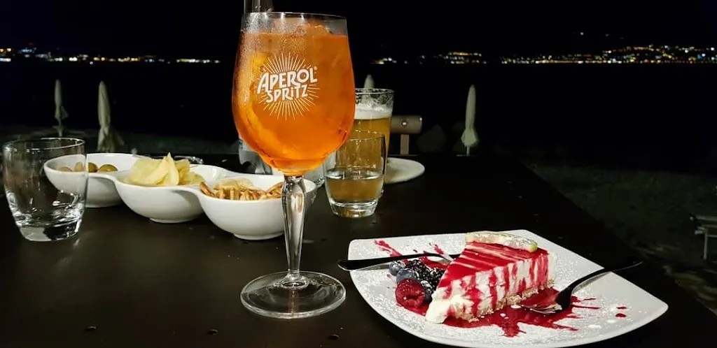 Comparello Bello Sulla Spiaggia_Faro Superiore_slider_image_3