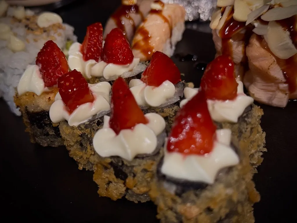 jeanseria Naif_Makai poke_Faro Superiore_reseña