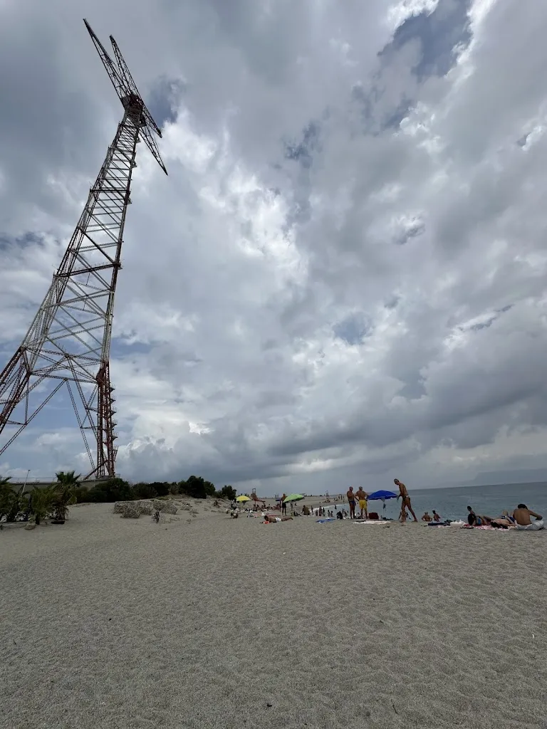 Angelo Aichele_La Risacca dei Due Mari_Faro Superiore_review