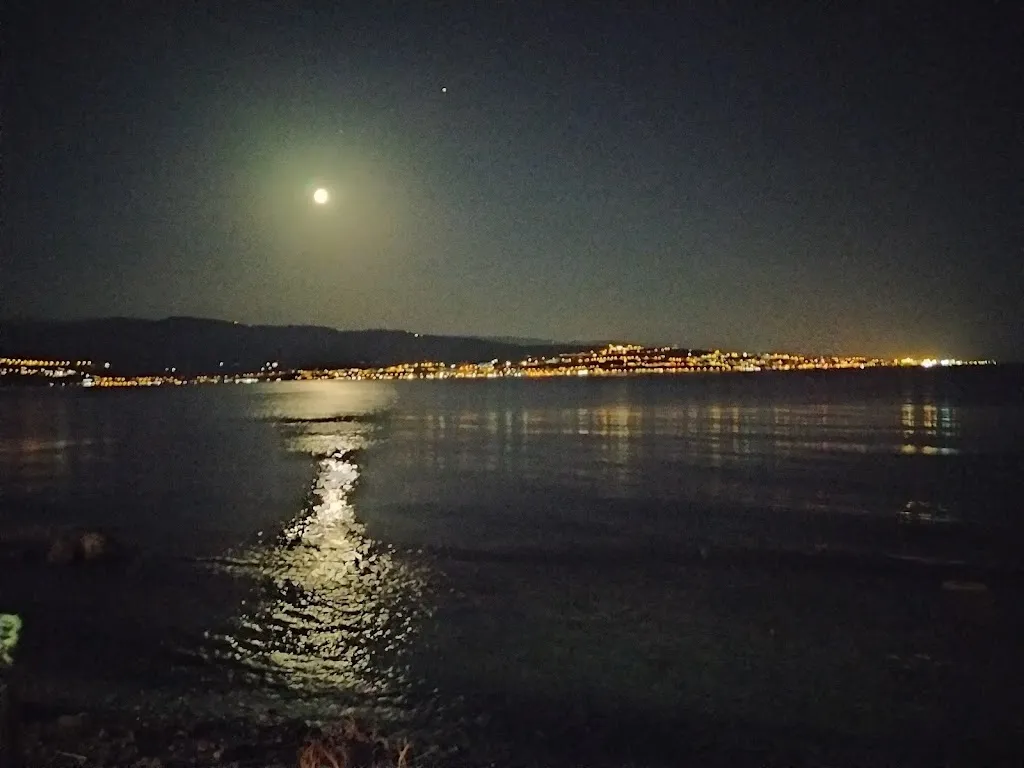 Caterina Lombardo_Ritrovo Km Zero_Faro Superiore_recensione