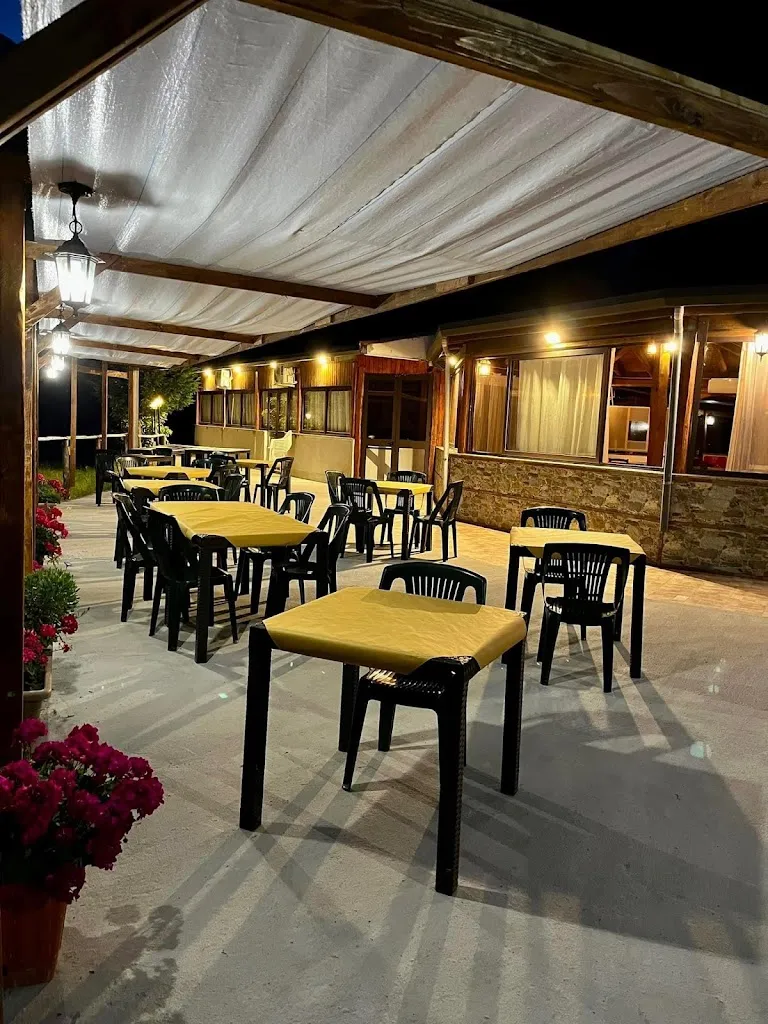 Ristorante La Cartiera restaurant in Fiumedinisi