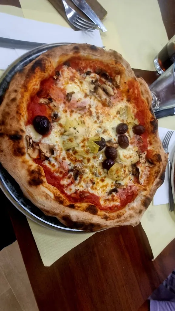 Dario Caminiti_Pizzeria A.C. di Giovanni Famà_Fiumedinisi_review