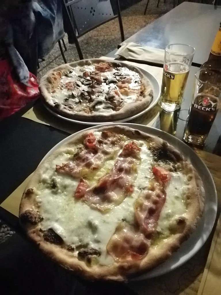 Peter Malina_Taboo Bar - Pizzeria - Pub_Francavilla di Sicilia_review