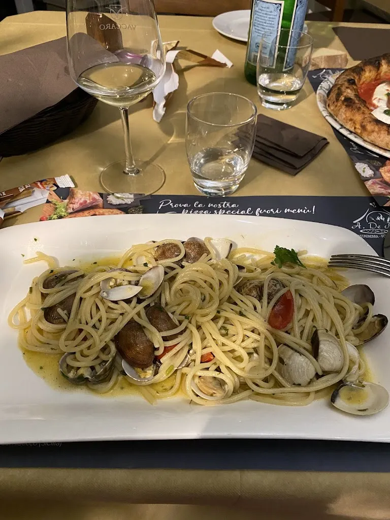 Chris Claeys_De Natale Pizza e Cucina_Fiumefreddo Sicilia_review