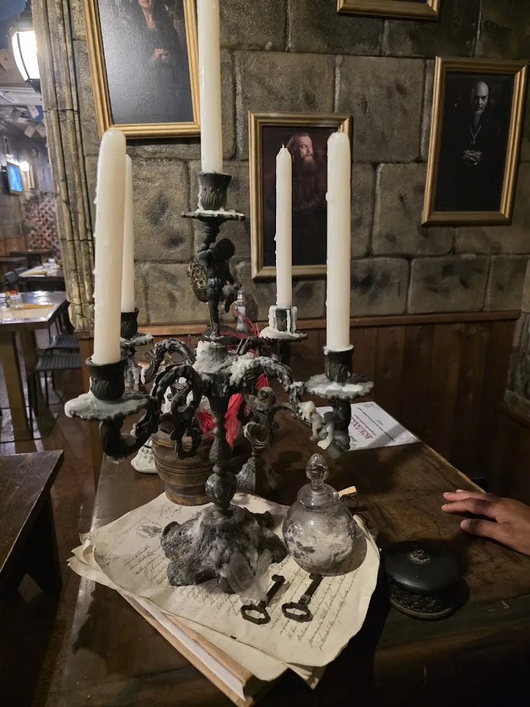 Cynthia D_Flumen Alley_Fiumefreddo Sicilia_review