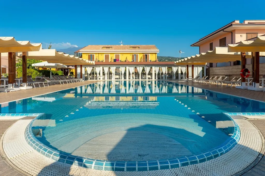 Land Of Dreams_Fiumefreddo Sicilia_slider_image_1