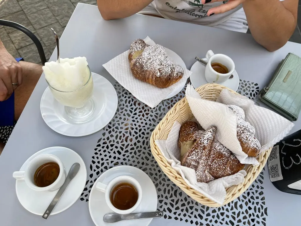 Michele M._Cohiba Cafè_Fiumefreddo Sicilia_review