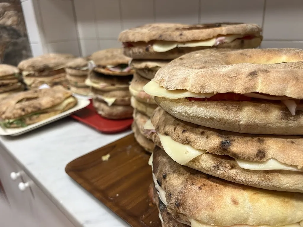 Pizzeria Bledi_Fiumefreddo Sicilia_slider_image_3