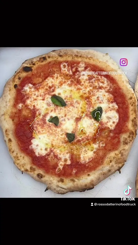 Food & Food - Rosso Datterino Food Truck_Fiumefreddo Sicilia_slider_image_2