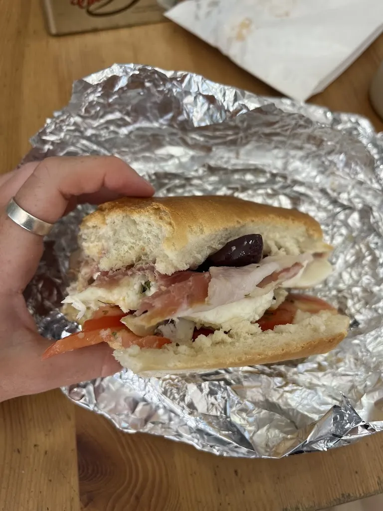 Erica Bell_Storie di un Chicco di Grano_Fiumefreddo Sicilia_review