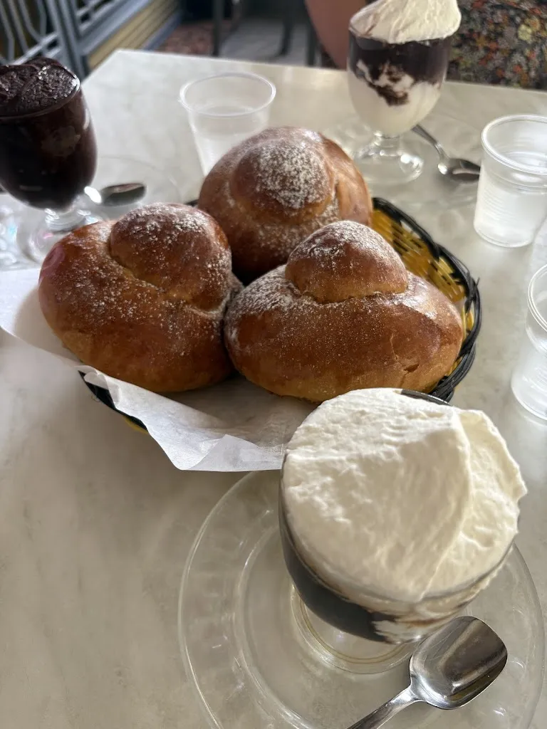 Alfio Spartà_Bar Pasticceria Gelateria Santa Forzisi_Fiumefreddo Sicilia_review