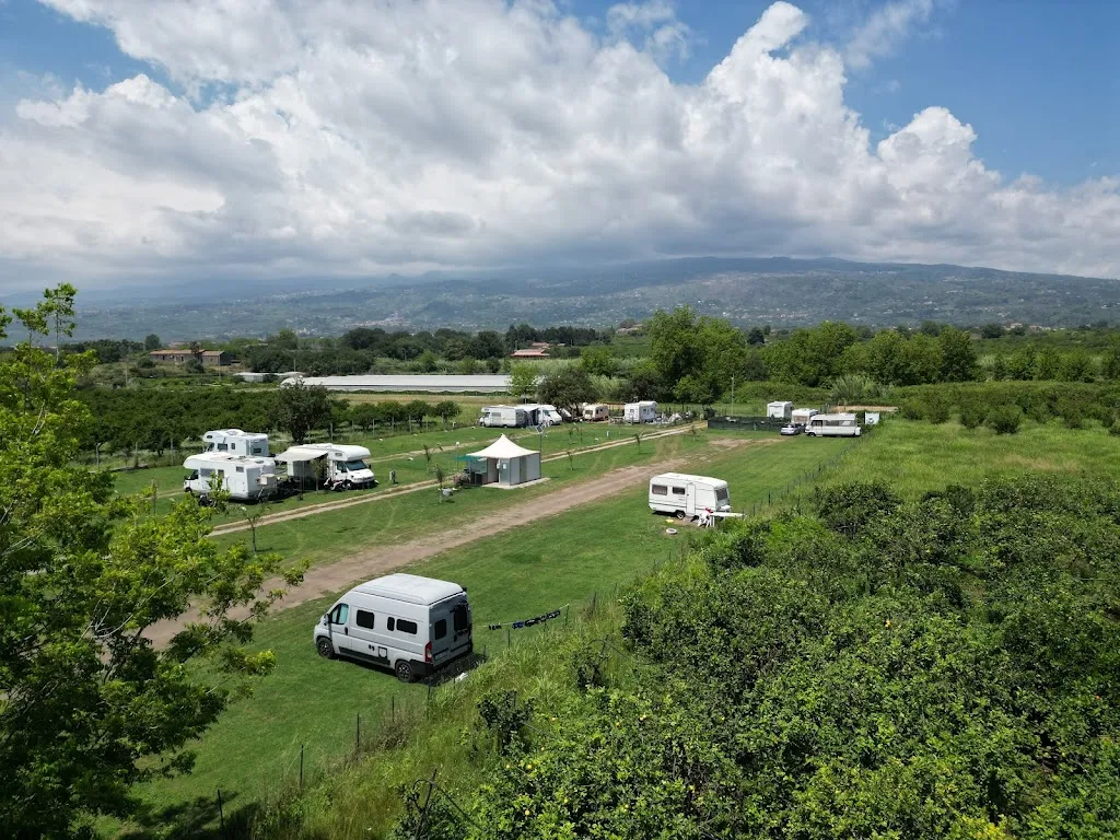 Oasi Park Garden Club - area sosta camper_Fiumefreddo Sicilia_slider_image_3